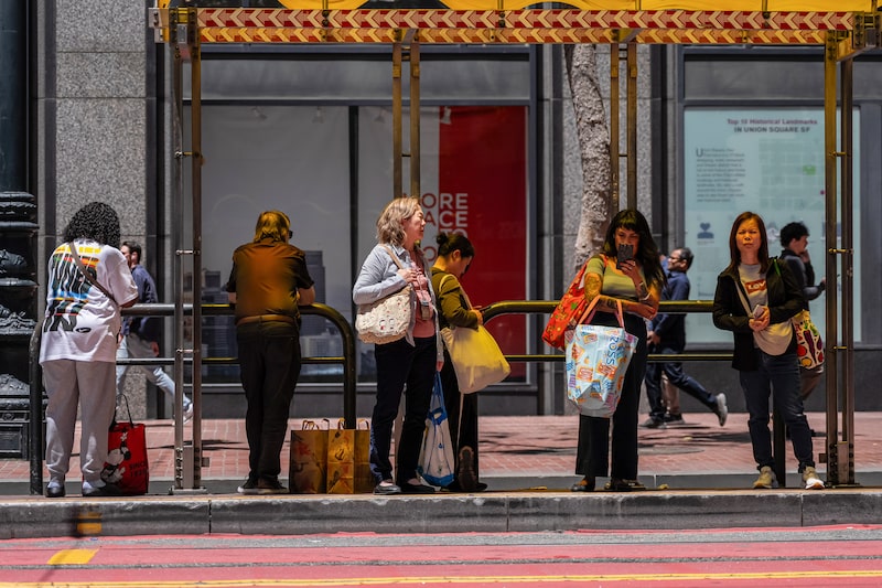 La economía de EE.UU. crece un 3,4% más de lo previsto, el mayor ritmo en un año La economía de EE.UU. crece un 3,4% más de lo previsto, el mayor ritmo en un año