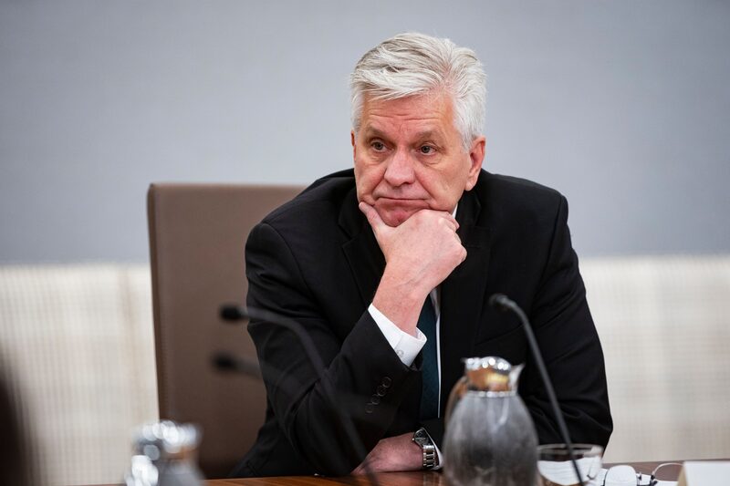 Christopher Waller defendeu relevar o curto prazo ao definir a política monetária Christopher Waller defendeu relevar o curto prazo ao definir a política monetária