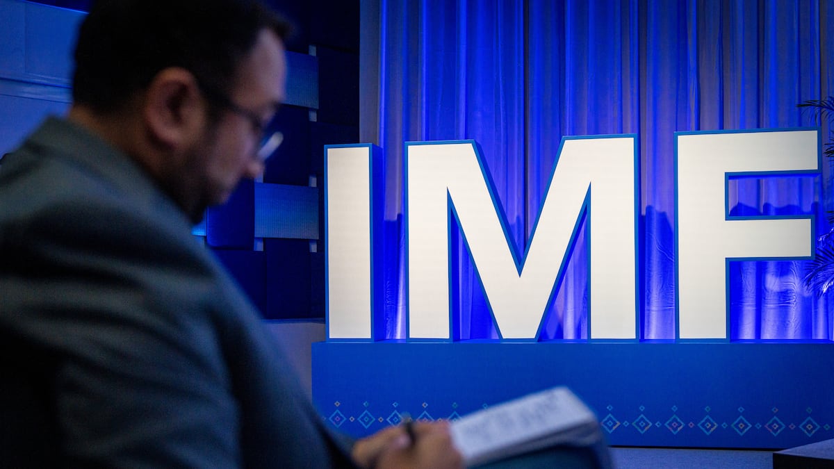 FMI no descarta financiar a Colombia y cree que su situación fiscal es insostenbile