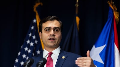 Un demócrata de Puerto Rico busca respuestas sobre la pérdida de agua y los fondos federales Un demócrata de Puerto Rico busca respuestas sobre la pérdida de agua y los fondos federales