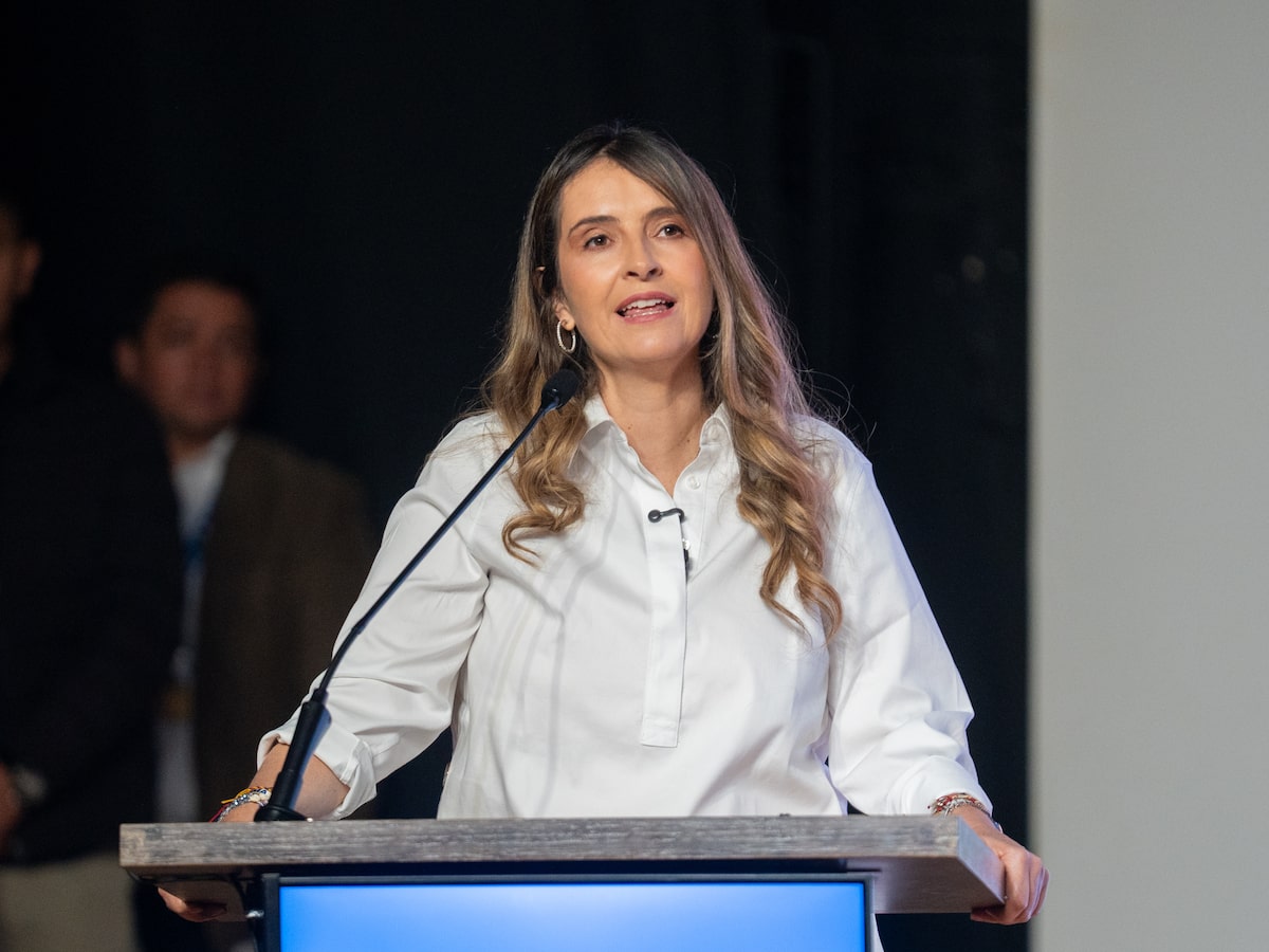 Petróleo y gas en Colombia: recurso clave según Valencia