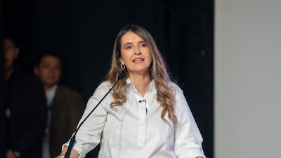 La candidata colombiana Paloma Valencia respalda el fracking para enfrentar déficit de gas La candidata colombiana Paloma Valencia respalda el fracking para enfrentar déficit de gas