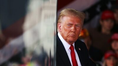 Uno de cada tres latinos que votó por Trump se arrepiente de haberlo hecho: encuesta Uno de cada tres latinos que votó por Trump se arrepiente de haberlo hecho: encuesta