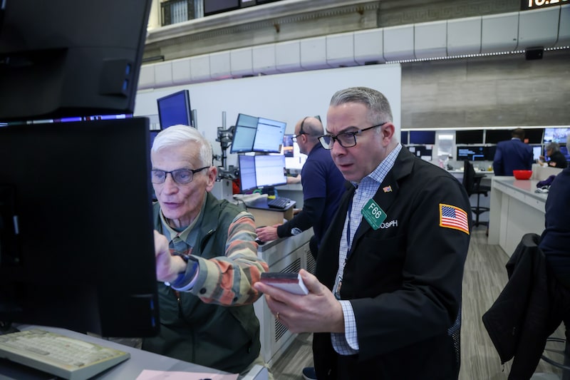Traders work on the floor of the American Stock Exchange (AMEX) at the New York Stock Exchange (NYSE) in New York, US, on Friday, March 20, 2026. Janus Living Inc., a seniors-focused real estate investment trust, raised $840 million in its initial public offering after increasing the size of the deal and pricing the shares at the top of the marketed range. Photographer: Michael Nagle/Bloomberg Traders work on the floor of the American Stock Exchange (AMEX) at the New York Stock Exchange (NYSE) in New York, US, on Friday, March 20, 2026. Janus Living Inc., a seniors-focused real estate investment trust, raised $840 million in its initial public offering after increasing the size of the deal and pricing the shares at the top of the marketed range. Photographer: Michael Nagle/Bloomberg