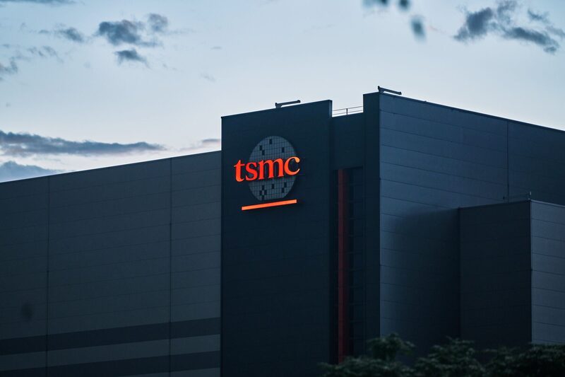 Ingresos de TSMC se disparan un 34% en noviembre ante una fuerte demanda de IA Ingresos de TSMC se disparan un 34% en noviembre ante una fuerte demanda de IA