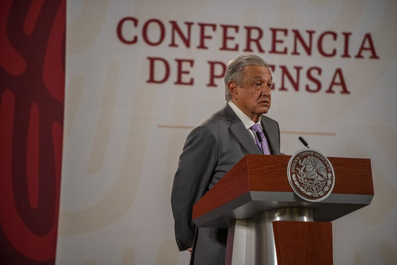 AMLO mencionó que presentará una iniciativa de reforma a una ley secundaria, pero aún no decide si será a la Cámara de Diputados o al Senado AMLO mencionó que presentará una iniciativa de reforma a una ley secundaria, pero aún no decide si será a la Cámara de Diputados o al Senado