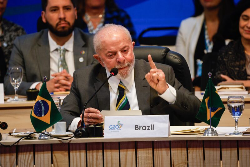 Luiz Inacio Lula da Silva, presidente de Brasil, habla mientras presenta una coalición mundial contra el hambre antes de la reunión de ministros de Finanzas y gobernadores de bancos centrales del Grupo de los 20 (G-20) en Río de Janeiro, Brasil, el miércoles 24 de julio de 2024. Luiz Inacio Lula da Silva, presidente de Brasil, habla mientras presenta una coalición mundial contra el hambre antes de la reunión de ministros de Finanzas y gobernadores de bancos centrales del Grupo de los 20 (G-20) en Río de Janeiro, Brasil, el miércoles 24 de julio de 2024.