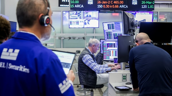 Futuros de Wall Street suben ligeramente, mientras el mercado apuesta a recortes de la Fed Futuros de Wall Street suben ligeramente, mientras el mercado apuesta a recortes de la Fed