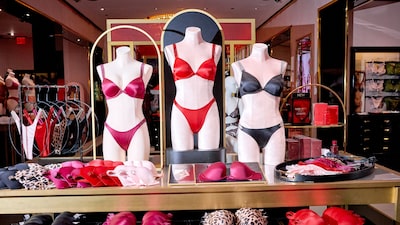 Victoria’s Secret projeta receita acima do esperado; ações avançam 11% no ano Victoria’s Secret projeta receita acima do esperado; ações avançam 11% no ano
