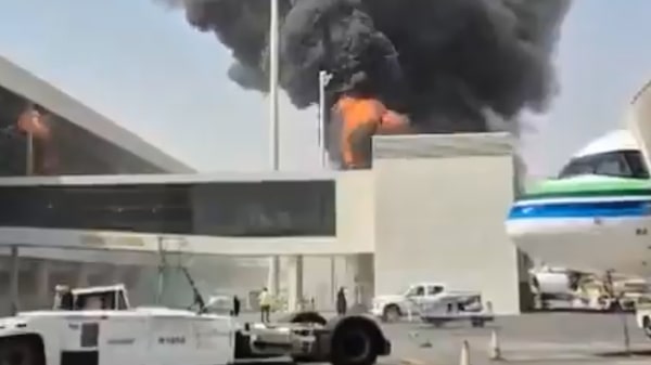 Arabia Saudita cifra en 12 los muertos y 309 los heridos en un ataque al aeropuerto de Riad Arabia Saudita cifra en 12 los muertos y 309 los heridos en un ataque al aeropuerto de Riad