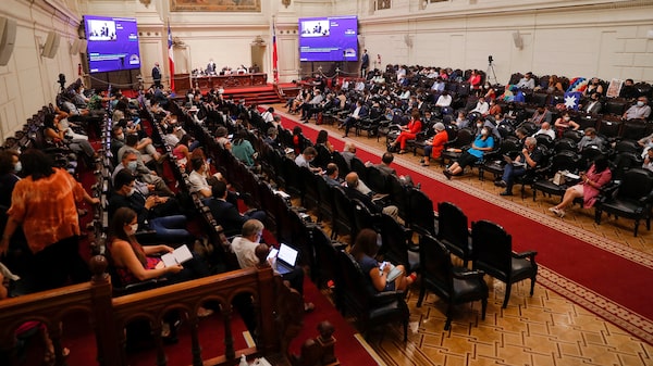 Chile evalúa una tercera alternativa para el plebiscito: sí, no y no, pero Chile evalúa una tercera alternativa para el plebiscito: sí, no y no, pero