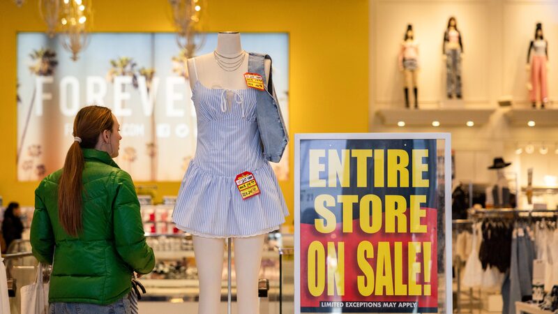 Como a quebra da Forever 21 afetou a cadeia global de fornecedores de moda Como a quebra da Forever 21 afetou a cadeia global de fornecedores de moda