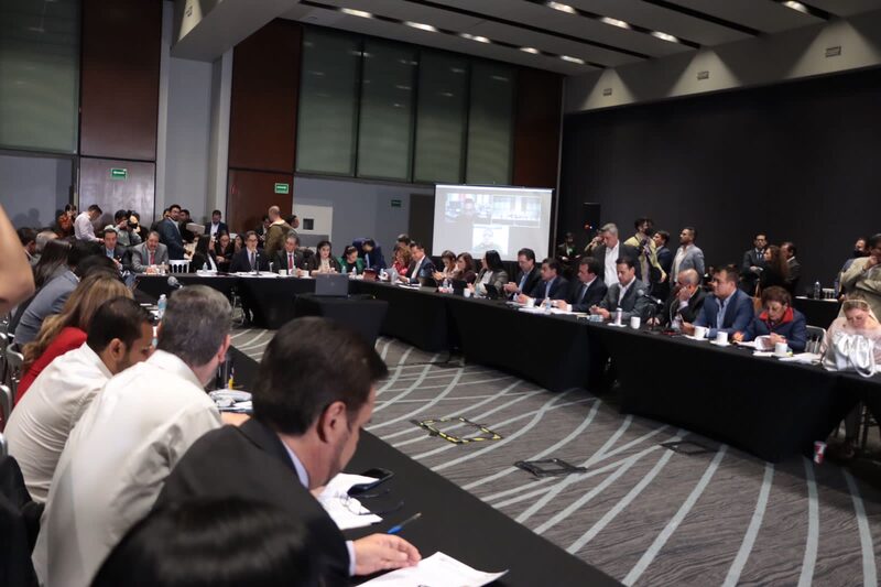 Los diputados sesionaron en un hotel en el Centro Histórico de Ciudad de México, debido a bloqueos de organizaciones sindicales al recinto legislativo de San Lázaro. (Cortesía: @DiputadosPTmx) Los diputados sesionaron en un hotel en el Centro Histórico de Ciudad de México, debido a bloqueos de organizaciones sindicales al recinto legislativo de San Lázaro. (Cortesía: @DiputadosPTmx)