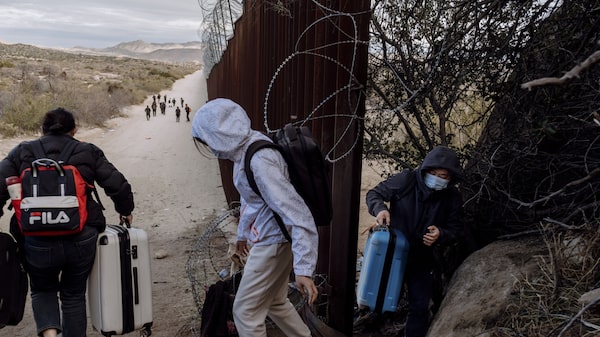 Biden se enfrenta a la culpa por la crisis fronteriza: Encuesta Biden se enfrenta a la culpa por la crisis fronteriza: Encuesta