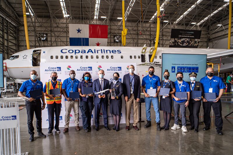 Copa cuenta con un total de 81 aeronaves activas y opera un promedio de 275 vuelos diarios a través del Hub de las Américas®, ubicado en el Aeropuerto Internacional de Tocumen en la ciudad de Panamá, uno de los 10 principales aeropuertos del mundo. Copa cuenta con un total de 81 aeronaves activas y opera un promedio de 275 vuelos diarios a través del Hub de las Américas®, ubicado en el Aeropuerto Internacional de Tocumen en la ciudad de Panamá, uno de los 10 principales aeropuertos del mundo.