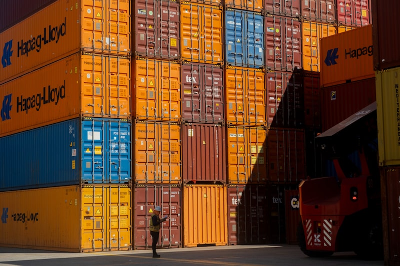 A worker near shipping containers at the Port of Mazatlan in Mazatlan, Sinaloa state, Mexico, on Wednesday, Jan. 21, 2026. President Donald Trump expressed indifference toward the North American trade agreement with Canada and Mexico, portending a lengthy renegotiation of the USs largest free-trade pact. Photographer: Jeoffrey Guillemard/Bloomberg A worker near shipping containers at the Port of Mazatlan in Mazatlan, Sinaloa state, Mexico, on Wednesday, Jan. 21, 2026. President Donald Trump expressed indifference toward the North American trade agreement with Canada and Mexico, portending a lengthy renegotiation of the USs largest free-trade pact. Photographer: Jeoffrey Guillemard/Bloomberg