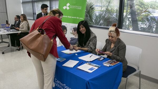 Hispanic Women in US Earn 86.1% of Hispanic Men’s Pay in 3Q2022 Hispanic Women in US Earn 86.1% of Hispanic Men’s Pay in 3Q2022