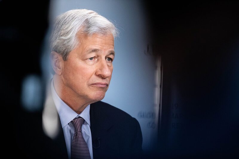 Jamie Dimon, do JP Morgan: agradecimento aos funcionários pela dedicação durante a pandemia Jamie Dimon, do JP Morgan: agradecimento aos funcionários pela dedicação durante a pandemia