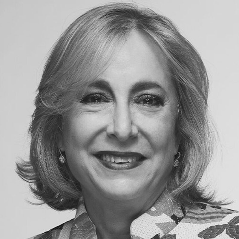 Paula Santilli Paula Santilli