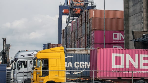 Facultades especiales a Petro, otro “pero” de exportadores a la Tributaria Facultades especiales a Petro, otro “pero” de exportadores a la Tributaria