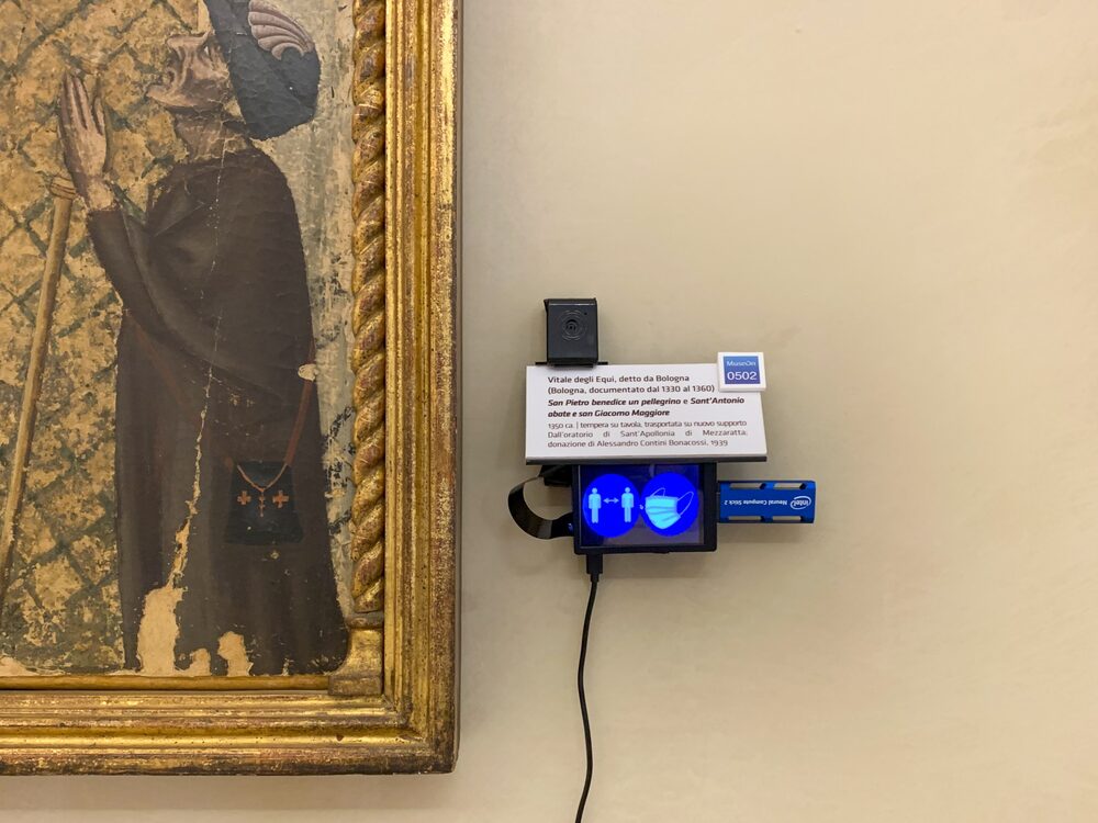 Dispositivo permite compartilhar visão de obra de arte no
Istituzione Bologna Musei. Dispositivo permite compartilhar visão de obra de arte no
Istituzione Bologna Musei.