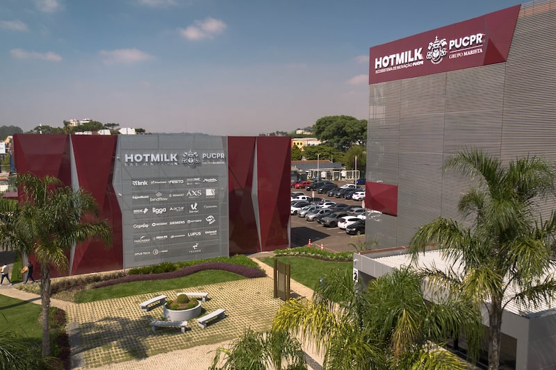Hub de inovação da PUC-PR, a Hotmilk conta hoje com mais de 160 startups residentes, que faturaram R$ 720 milhões em 2025 Hub de inovação da PUC-PR, a Hotmilk conta hoje com mais de 160 startups residentes, que faturaram R$ 720 milhões em 2025