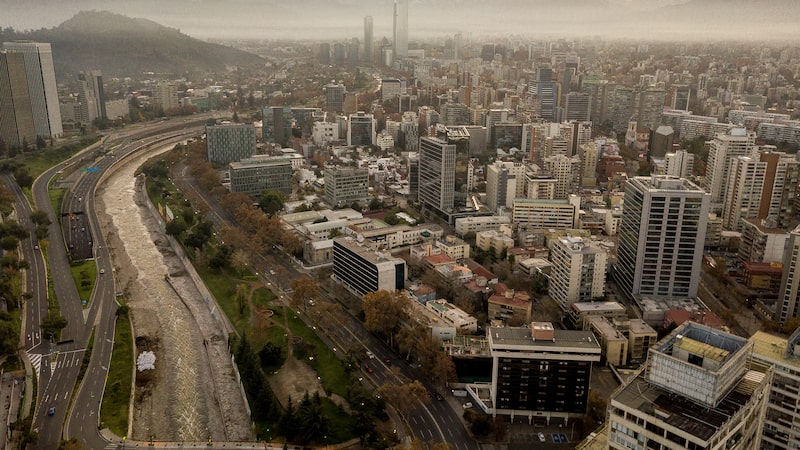 Ampliación del techo de deuda de Chile tendrá un costo reputacional, dice líder del Congreso Ampliación del techo de deuda de Chile tendrá un costo reputacional, dice líder del Congreso