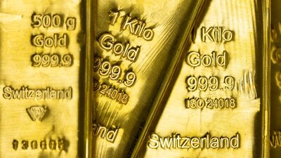 Trump abre nova exceção e isenta ouro, tungstênio e urânio de tarifas de importação Trump abre nova exceção e isenta ouro, tungstênio e urânio de tarifas de importação