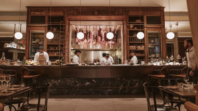 ‘Porta de entrada’ do luxo: como a gastronomia se tornou metade do negócio do Rosewood ‘Porta de entrada’ do luxo: como a gastronomia se tornou metade do negócio do Rosewood