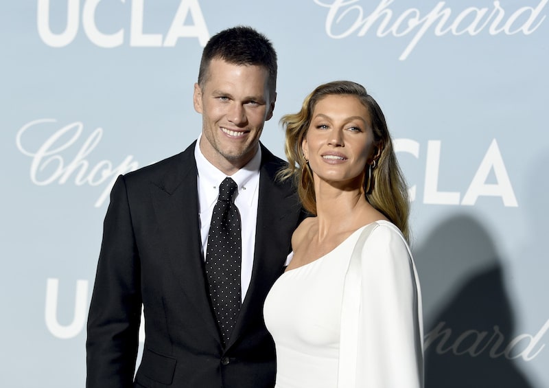 Tom Brady e Gisele Bündchen: maior jogador da história da NFL defende seu direito de tirar um dia de folga toda quarta-feira, o que significa passar mais tempo com a família Tom Brady e Gisele Bündchen: maior jogador da história da NFL defende seu direito de tirar um dia de folga toda quarta-feira, o que significa passar mais tempo com a família