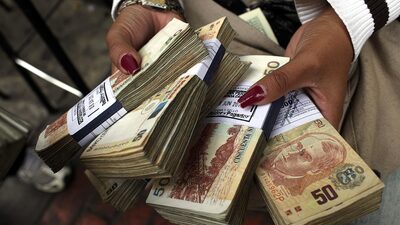 Sol peruano seguirá fuerte durante el próximo lustro, proyecta Oxford Economics Sol peruano seguirá fuerte durante el próximo lustro, proyecta Oxford Economics