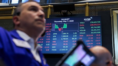 Acciones asiáticas caen y petróleo supera US$102 por tensiones entre EE.UU. e Irán Acciones asiáticas caen y petróleo supera US$102 por tensiones entre EE.UU. e Irán