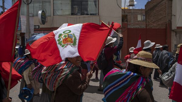 Constantes crisis políticas en Perú acaban con un milagro económico latinoamericano Constantes crisis políticas en Perú acaban con un milagro económico latinoamericano