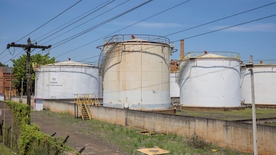 Brasil eleva la mezcla de etanol al 32% para contener los precios del combustible Brasil eleva la mezcla de etanol al 32% para contener los precios del combustible