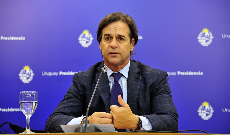 El presidente uruguayo Luis Lacalle Pou durante una conferencia de prensa realizada en diciembre de 2021. Foto: Presidencia de la República. El presidente uruguayo Luis Lacalle Pou durante una conferencia de prensa realizada en diciembre de 2021. Foto: Presidencia de la República.