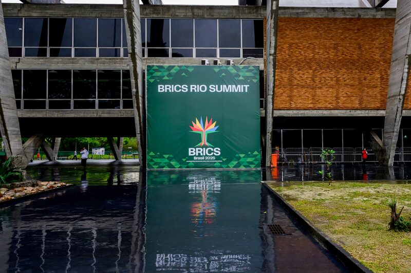 Los BRICS se reunieron en Brasil. Los BRICS se reunieron en Brasil.