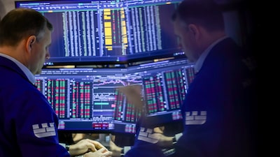 El oro y el dólar avanzan ante el aumento del riesgo geopolítico tras la salida de Maduro El oro y el dólar avanzan ante el aumento del riesgo geopolítico tras la salida de Maduro