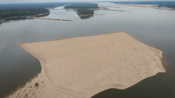 Por qué las ráfagas de lluvia más intensas están haciendo que el planeta sea más seco Por qué las ráfagas de lluvia más intensas están haciendo que el planeta sea más seco