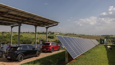 Foco na energia limpa sem abrir mão do petróleo: Brasil e China vivem dilema na COP30 Foco na energia limpa sem abrir mão do petróleo: Brasil e China vivem dilema na COP30