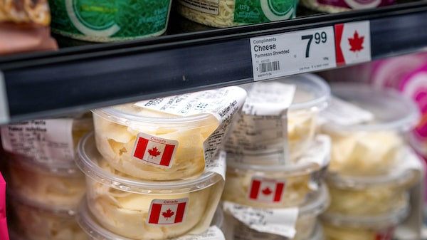 Donald Trump planea prohibir importaciones de lácteos y bebidas alcohólicas de Canadá Donald Trump planea prohibir importaciones de lácteos y bebidas alcohólicas de Canadá