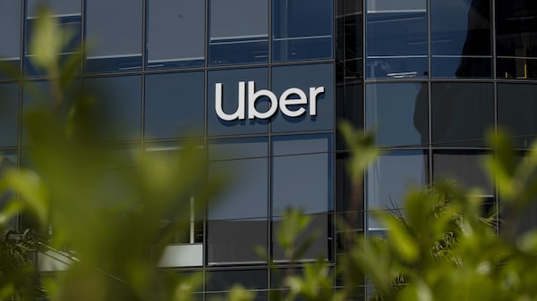 Uber recorta el 10% de su equipo de atención al cliente en su apuesta por la inteligencia artificial Uber recorta el 10% de su equipo de atención al cliente en su apuesta por la inteligencia artificial