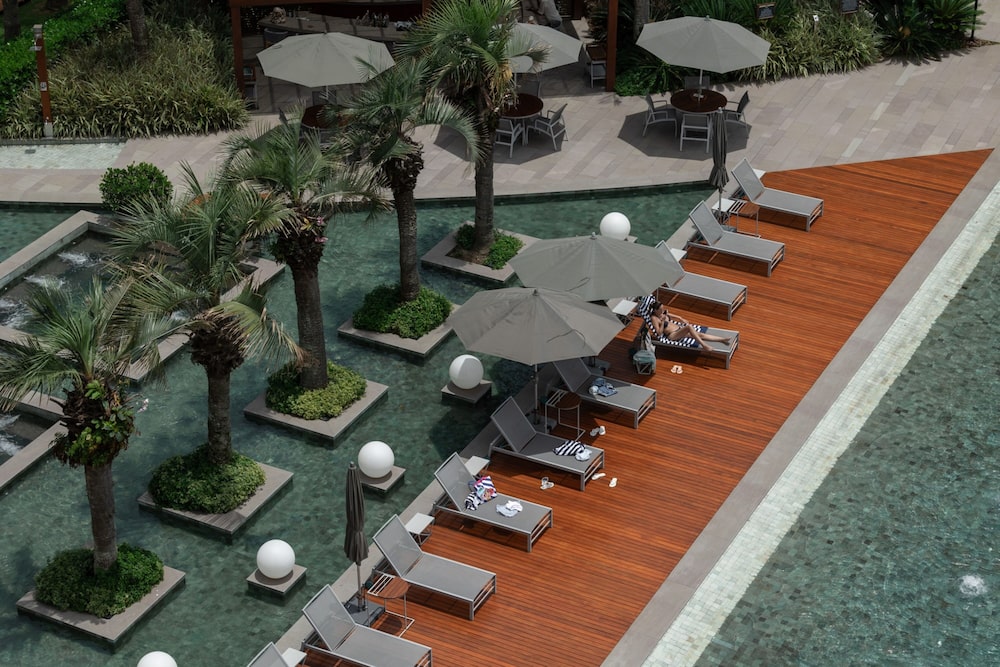 Millonarios en LatAm Millonarios en LatAm