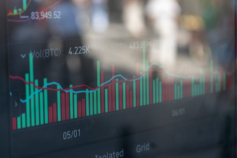 Un gráfico muestra el precio del bitcoin en una bolsa de criptomonedas en Estambul, Turquía, el lunes 4 de agosto de 2025. Un gráfico muestra el precio del bitcoin en una bolsa de criptomonedas en Estambul, Turquía, el lunes 4 de agosto de 2025.