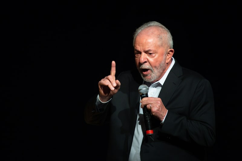 'O Brasil não pode ficar isolado como esteve nos últimos quatro anos.' 'O Brasil não pode ficar isolado como esteve nos últimos quatro anos.'