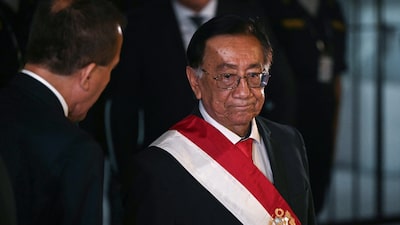 Nuevo presidente de Perú cambia, por sorpresa, su elección de primer ministro Nuevo presidente de Perú cambia, por sorpresa, su elección de primer ministro