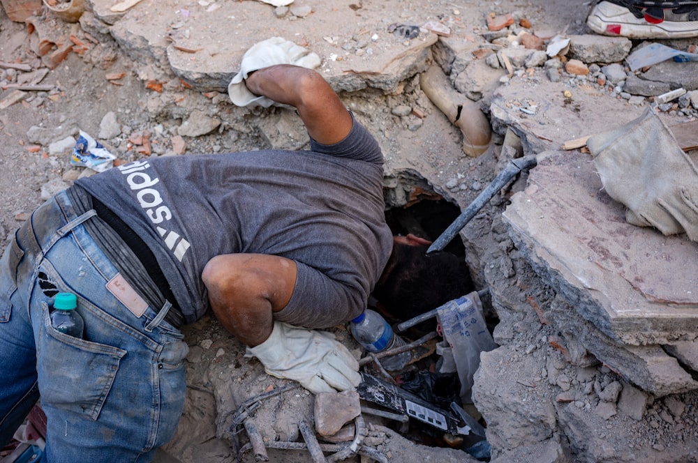 A volunteer searches for survivors among the rubble of a collapsed building following an earthquake in Pereira, Colombia, on Tuesday, Aug. 11, 2026. Colombias government plans to declare an economic emergency to bolster its response to a massive earthquake that hit Monday, as the countrys new president faces a tough and early test of his abilities to handle a crisis. Photographer: Nathalia Angarita/Bloomberg A volunteer searches for survivors among the rubble of a collapsed building following an earthquake in Pereira, Colombia, on Tuesday, Aug. 11, 2026. Colombias government plans to declare an economic emergency to bolster its response to a massive earthquake that hit Monday, as the countrys new president faces a tough and early test of his abilities to handle a crisis. Photographer: Nathalia Angarita/Bloomberg