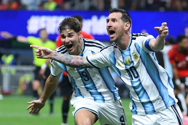 Espanha e Argentina derrotaram os favoritos França e Inglaterra, respectivamente, e vão disputar a final no domingo (Foto: Thomas Coex/AFP/Getty Images) Espanha e Argentina derrotaram os favoritos França e Inglaterra, respectivamente, e vão disputar a final no domingo (Foto: Thomas Coex/AFP/Getty Images)