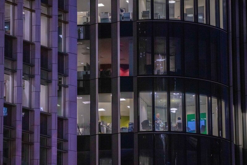 Un edificio de oficinas en Londres Un edificio de oficinas en Londres