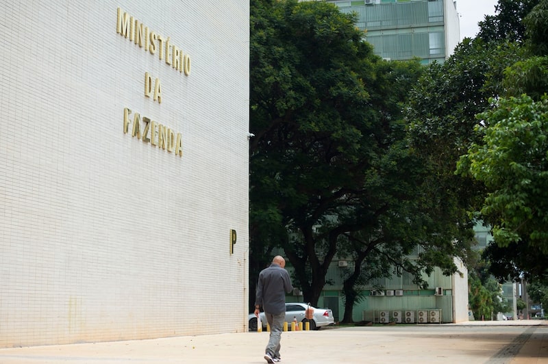 Cotado para Fazenda de Flávio Bolsonaro, Kayath defende mudanças fiscais rápidas Cotado para Fazenda de Flávio Bolsonaro, Kayath defende mudanças fiscais rápidas