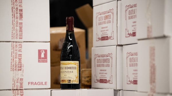 Exportadores de vinho da França estimam perdas de € 1 bilhão com tarifas dos EUA Exportadores de vinho da França estimam perdas de € 1 bilhão com tarifas dos EUA